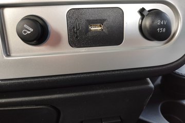 ��������KL 10.8L���� 490���� 6X4 ����12�� AMT�Զ��� ǣ����ͼƬ