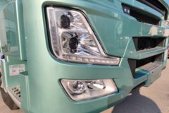 东风天龙旗舰KX 王者版 14.5L LNG 630马力 6X4 伊顿12档 AMT自动档 牵引车 东风天龙旗舰KX 王者版 14.5L LNG 630马力 6X4 伊顿12档 AMT自动档 牵引车