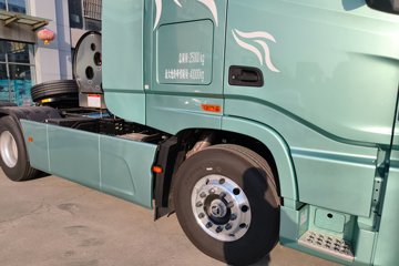 ���������콢KX ���߰� 14.5L LNG 630���� 6X4 ����12�� AMT�Զ��� ǣ����ͼƬ