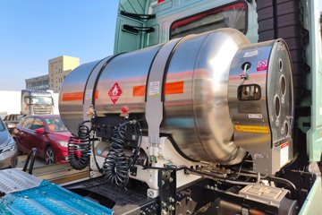 ���������콢KX ���߰� 14.5L LNG 630���� 6X4 ����12�� AMT�Զ��� ǣ����ͼƬ