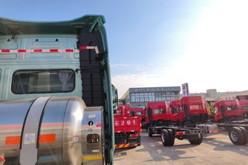 ���������콢KX ���߰� 14.5L LNG 630���� 6X4 ����12�� AMT�Զ��� ǣ����ͼƬ