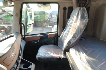 ���������콢KX ���߰� 14.5L LNG 630���� 6X4 ����12�� AMT�Զ��� ǣ����ͼƬ