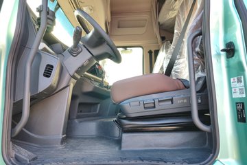 ���������콢KX ���߰� 14.5L LNG 630���� 6X4 ����12�� AMT�Զ��� ǣ����ͼƬ