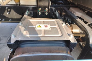 ���������콢KX ���߰� 14.5L LNG 630���� 6X4 ����12�� AMT�Զ��� ǣ����ͼƬ