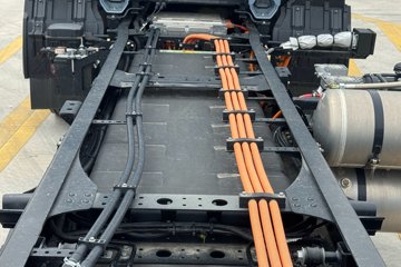 �칤�Ῠ ���� Һɲ 4.4�׵��Ŵ��綯��ʽ�Ῠ �칤100.16kWhͼƬ