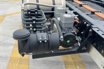 �칤�Ῠ ���� Һɲ 4.4�׵��Ŵ��綯��ʽ�Ῠ �칤100.16kWhͼƬ