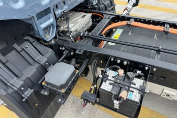 �칤�Ῠ ���� Һɲ 4.4�׵��Ŵ��綯��ʽ�Ῠ �칤100.16kWhͼƬ