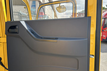 ��Ż�VR 2.2L���� 140���� ������5�� 3.2��˫�������ῨͼƬ