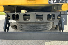 解放虎VR 2.2L柴油 140马力 万里扬5档 3.2米双排栏板轻卡