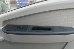 中国重汽HOWO 统帅 151马力 4.15米单排栏板轻卡 中国重汽HOWO 统帅 151马力 4.15米单排栏板轻卡