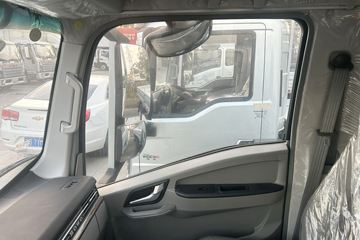 �й�����HOWO ͳ˧ 151���� 4.15�׵��������ῨͼƬ