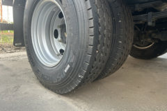 中国重汽HOWO 统帅 151马力 4.15米单排栏板轻卡 中国重汽HOWO 统帅 151马力 4.15米单排栏板轻卡