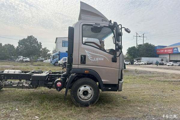 优惠0.5万 天津市悍将载货车火热促销中