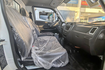 Զ�� ����F5E 2025�� 3.7�׵��Ŵ��綯��դʽ΢�� ��о62kWhͼƬ