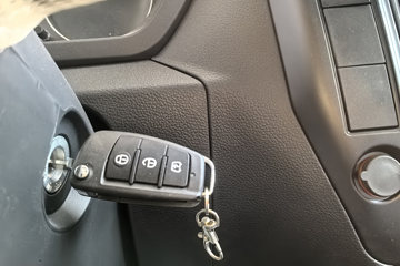 Զ�� ����F5E 2025�� 3.7�׵��Ŵ��綯��դʽ΢�� ��о62kWhͼƬ