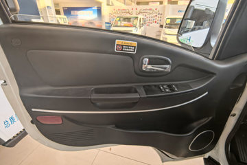 Զ�� ����F5E 2025�� 3.7�׵��Ŵ��綯��դʽ΢�� ��о62kWhͼƬ