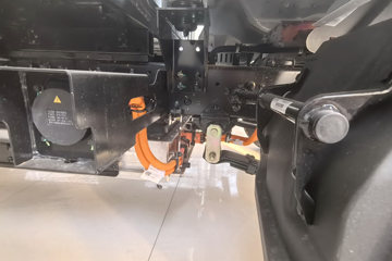 Զ�� ����F5E 2025�� 3.7�׵��Ŵ��綯��դʽ΢�� ��о62kWhͼƬ