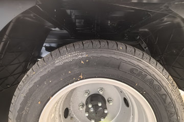 Զ�� ����F5E 2025�� 3.7�׵��Ŵ��綯��դʽ΢�� ��о62kWhͼƬ