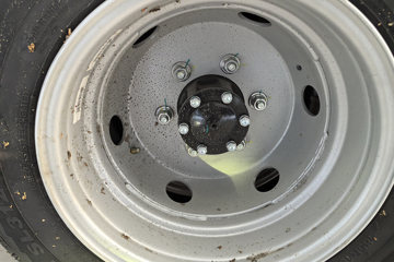 Զ�� ����F5E 2025�� 3.7�׵��Ŵ��綯��դʽ΢�� ��о62kWhͼƬ