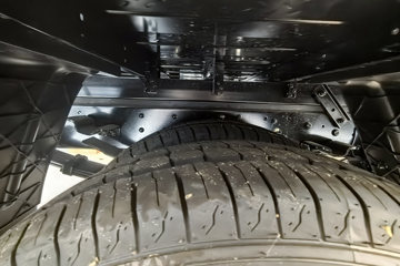 Զ�� ����F5E 2025�� 3.7�׵��Ŵ��綯��դʽ΢�� ��о62kWhͼƬ