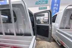 长安跨越 星塔 旗舰版 1.6L汽油 120马力 万里扬5档 液刹 3.05米双排栏板微卡