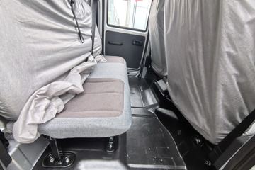 ������Խ ���� �콢�� 1.6L���� 120���� ������5�� Һɲ 3.05��˫������΢��ͼƬ