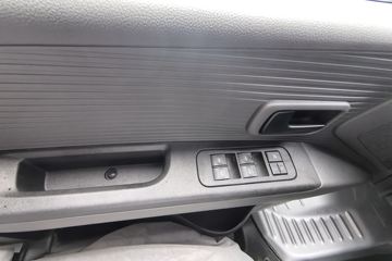 ������Խ ���� �콢�� 1.6L���� 120���� ������5�� Һɲ 3.05��˫������΢��ͼƬ