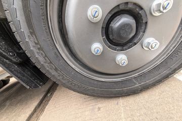 ������Խ ���� �콢�� 1.6L���� 120���� ������5�� Һɲ 3.05��˫������΢��ͼƬ