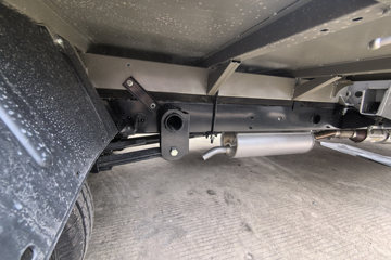 ������Խ ���� �콢�� 1.6L���� 120���� ������5�� Һɲ 3.05��˫������΢��ͼƬ