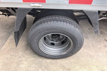 ������Խ ���� �콢�� 1.6L���� 120���� ������5�� Һɲ 3.05��˫������΢��ͼƬ