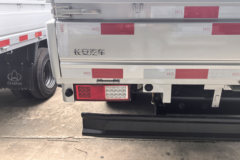 长安跨越 星塔 旗舰版 1.6L汽油 120马力 万里扬5档 液刹 3.05米双排栏板微卡