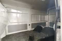 南京金龙创维鸿途 3座超高顶纯电动封闭货车 88kWh 南京金龙创维鸿途 3座超高顶纯电动封闭货车 88kWh