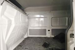 南京金龙创维鸿途 3座超高顶纯电动封闭货车 88kWh 南京金龙创维鸿途 3座超高顶纯电动封闭货车 88kWh