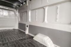 南京金龙创维鸿途 3座超高顶纯电动封闭货车 88kWh 南京金龙创维鸿途 3座超高顶纯电动封闭货车 88kWh