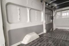 南京金龙创维鸿途 3座超高顶纯电动封闭货车 88kWh 南京金龙创维鸿途 3座超高顶纯电动封闭货车 88kWh