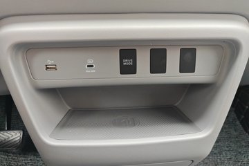���R5���˰� 2025�� ���г�����ȷ��͢� 6��  ���綯��� ����ʱ��52.16kWhͼƬ