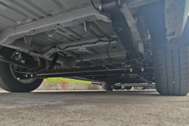 R5客运版&nbsp;电动封闭厢货底盘图片