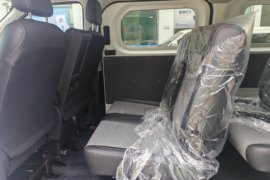 R5客运版&nbsp;电动封闭厢货货厢图片