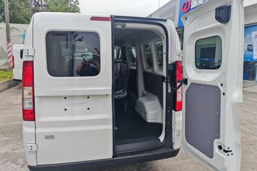 ���R5���˰� 2025�� ���г�����ȷ��͢� 6��  ���綯��� ����ʱ��52.16kWhͼƬ