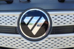 福田 欧曼行星 240马力 4X2 6.8米栏板载货车