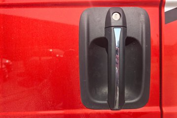 ���J6P ����� 13.2L LNG 530���� 6X4 һ�����12�� �߶� ǣ����ͼƬ