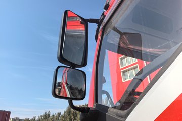 ���J6P ����� 13.2L LNG 530���� 6X4 һ�����12�� �߶� ǣ����ͼƬ