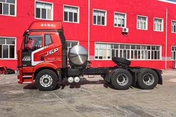 ���J6P ����� 13.2L LNG 530���� 6X4 һ�����12�� �߶� ǣ����ͼƬ