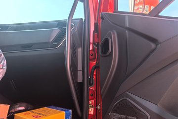 ���J6P ����� 13.2L LNG 530���� 6X4 һ�����12�� �߶� ǣ����ͼƬ