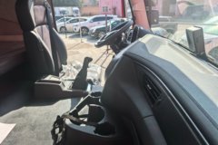 解放J6P 经典版 13.2L LNG 530马力 6X4 一汽解放12档 高顶 牵引车 解放J6P 经典版 13.2L LNG 530马力 6X4 一汽解放12档 高顶 牵引车