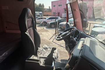 ���J6P ����� 13.2L LNG 530���� 6X4 һ�����12�� �߶� ǣ����ͼƬ