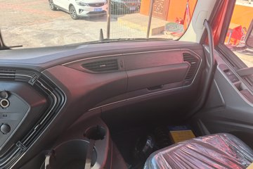 ���J6P ����� 13.2L LNG 530���� 6X4 һ�����12�� �߶� ǣ����ͼƬ