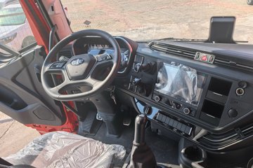 ���J6P ����� 13.2L LNG 530���� 6X4 һ�����12�� �߶� ǣ����ͼƬ