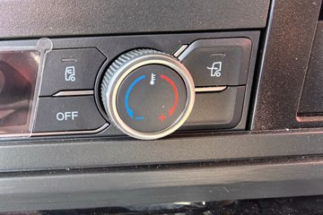 ���J6P ����� 13.2L LNG 530���� 6X4 һ�����12�� �߶� ǣ����ͼƬ