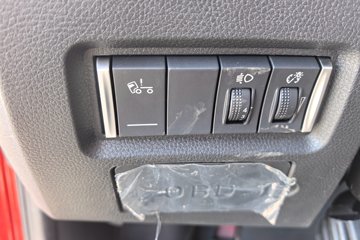 ���J6P ����� 13.2L LNG 530���� 6X4 һ�����12�� �߶� ǣ����ͼƬ